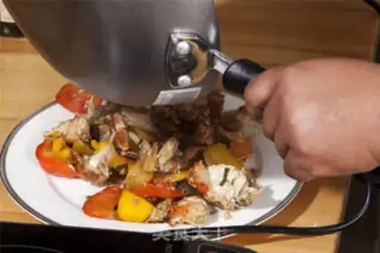 Make Red burning of Irish crabs step 11