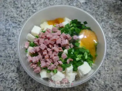 Make Scrambled buns of cake step 4