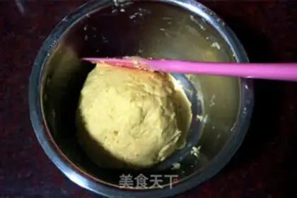 Make Cream-cracker step 4