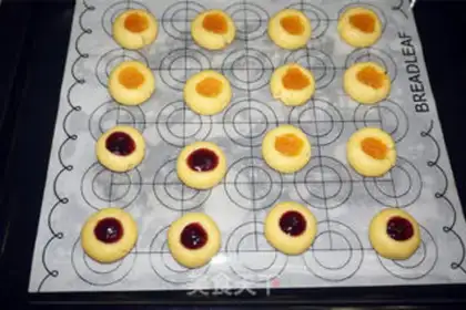 Make Cream-cracker step 6