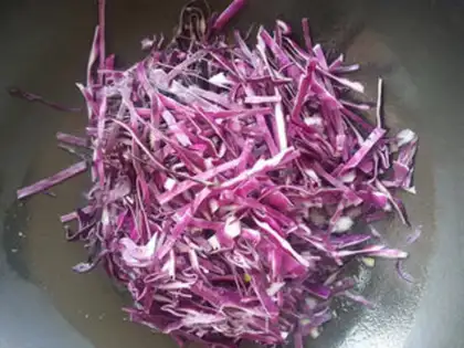 Make Crushed rolls of purple kale step 8