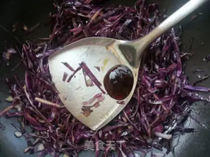 Make Crushed rolls of purple kale step 9