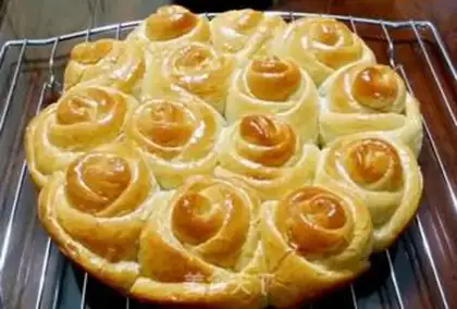 Make Rose bread step 6