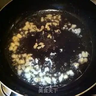 Make Cyclops fried eggs step 3