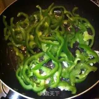 Make Cyclops fried eggs step 4