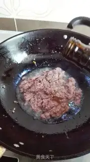 Make Spicy beef sauce step 2