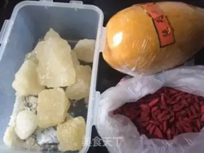 Make The papaya silver spoon step 1