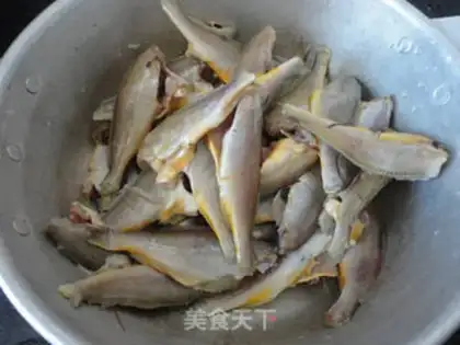 Make Blow up the yellowfish step 2