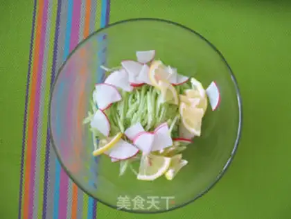 Make Antarctic krill salad step 2
