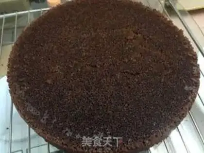 Make A hive cake step 11