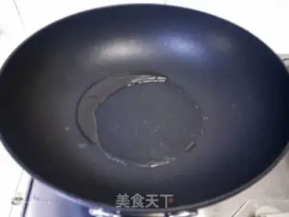 Make A dry pot of tea and mushrooms step 4