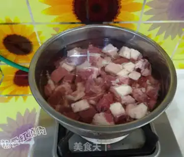 Make Big beef noodles step 2