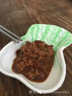 Make Homemade meat sauce step 2