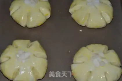 Make ♪ Red potato flower bread ♪ step 9