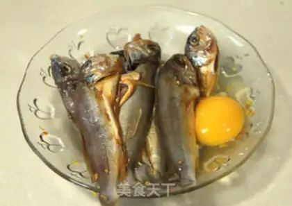Make Snack, yellow fish step 2