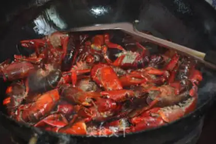 Make Spicy lobster step 3