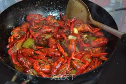 Make Spicy lobster step 7