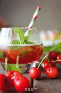 Make Cherry cocktails step 2