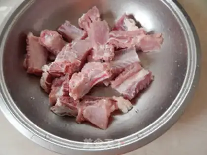 Make Pineapple ribs step 1