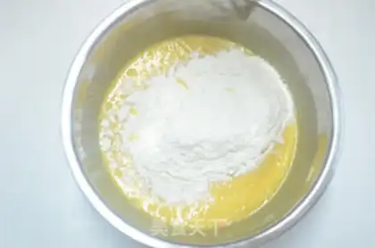 Make A hive cake step 4
