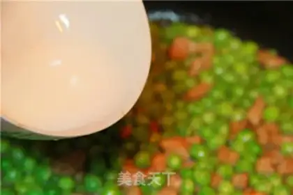 Make Sweet pea fried meat step 4