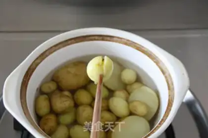 Make Pretzels fried potatoes step 2