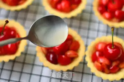Make The honey cherry tower step 18