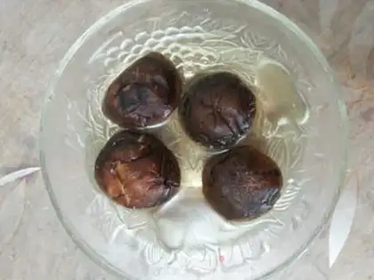 Make Peanut pig feet step 1