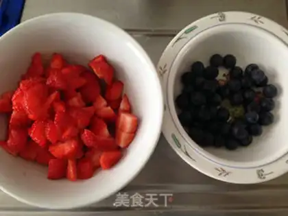 Make Norwegian national holiday cake step 14