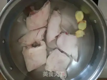 Make Peanut pig feet step 3