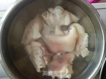 Make Peanut pig feet step 4