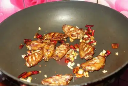 Make Hot chicken wings step 7