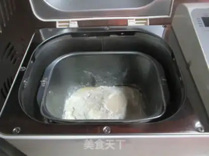 Make Top cream toast step 0