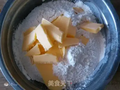 Make Cherry pie step 4