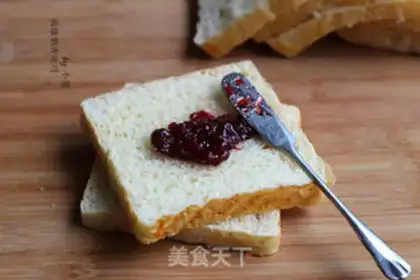 Make Top cream toast step 6