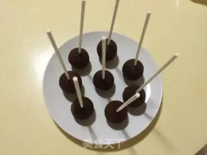 Make Lollipop cake step 6
