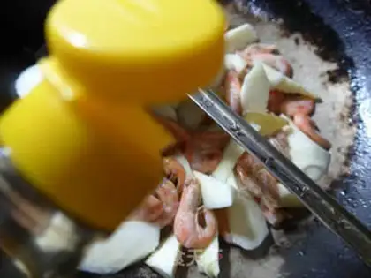 Make White shrimp step 8
