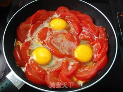 Make Tomatoes and eggs step 8