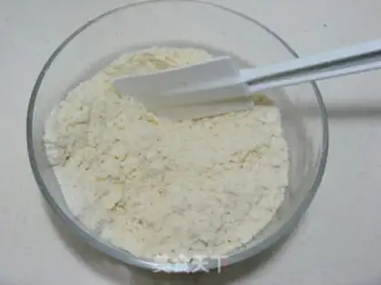 Make Cherry cheese pie step 3