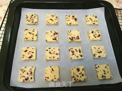 Make Cranberry cookies step 5