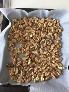 Make The walnut makes rice step 1