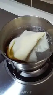 Make Bean veggie rolls step 1