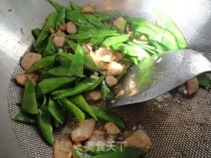 Make Pork ears, bean horns step 7