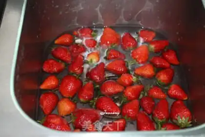 Make Strawberry jam step 0