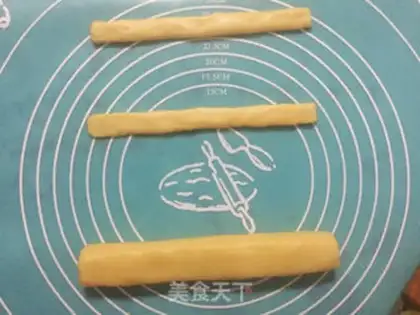 Make Rabbit cookies step 6
