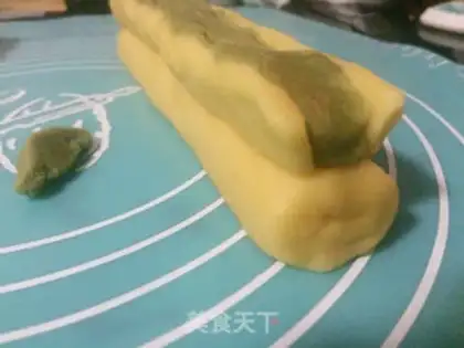 Make Rabbit cookies step 7