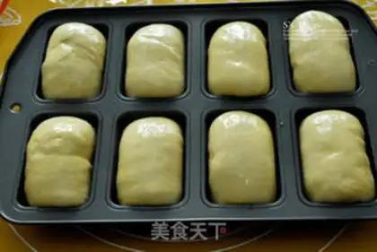 Make Milky pine buns step 9