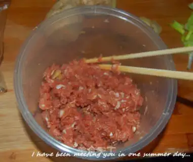 Make Noodles and meat step 0