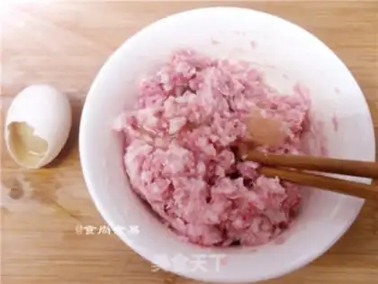 Make Salted egg meatloaf step 2