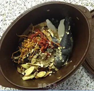 Make A chicken soup with a moth step 4